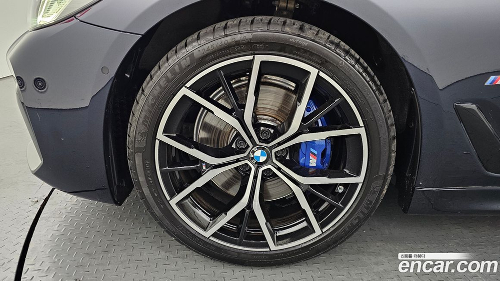 BMW 5 Series (G30) 530i xDrive M Sports (03.2022)