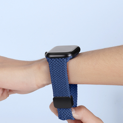 Эластичный ремешок синего цвета (Storm Blue) от Dux Ducis для смарт часов Apple Watch размером 38, 40, 41 и 42MM, серия Strap (Mixture Pro Series)