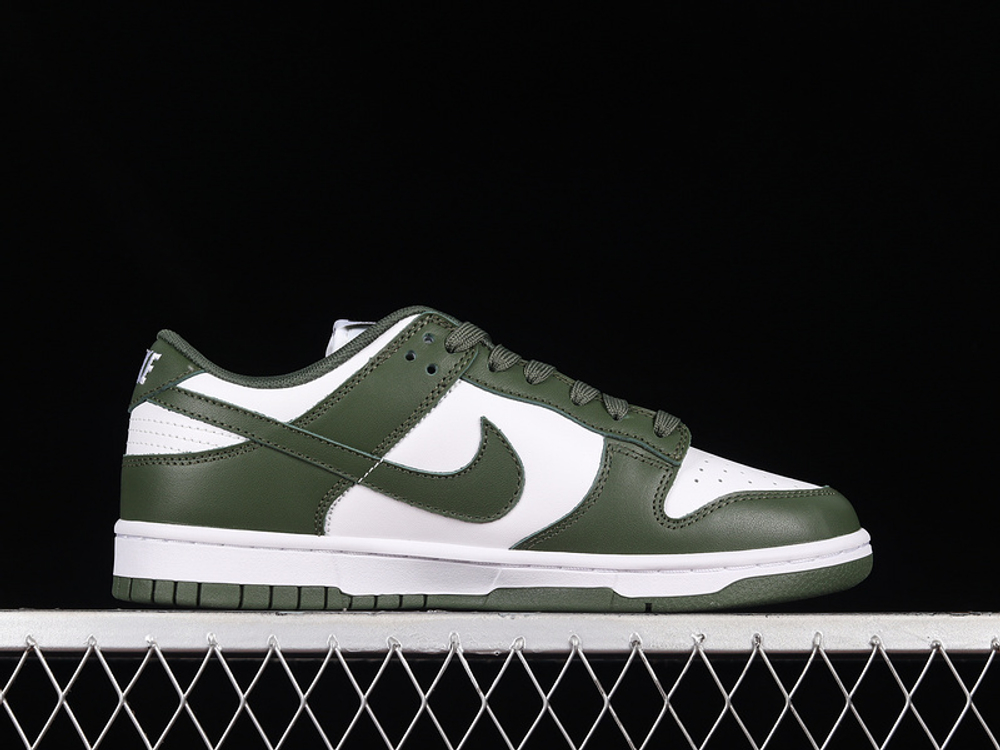 Nike Dunk Low Medium Olive