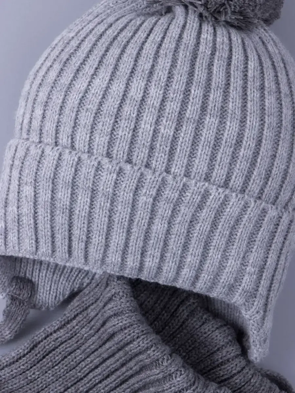 Шапка детская осенняя вязаная и снуд