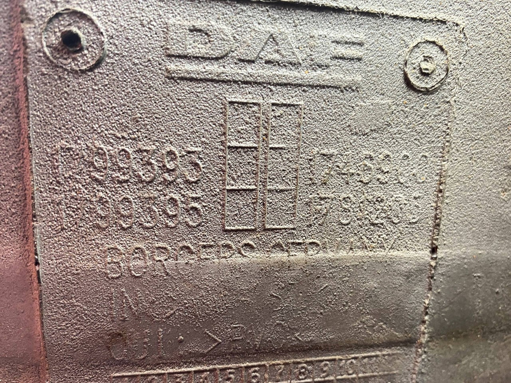 Консоль кабины верхняя