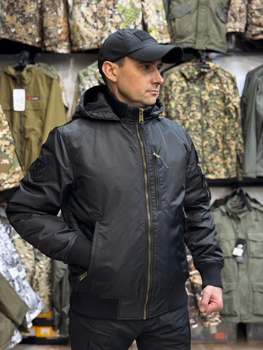 Куртка бомбер Corbona Деми Черный