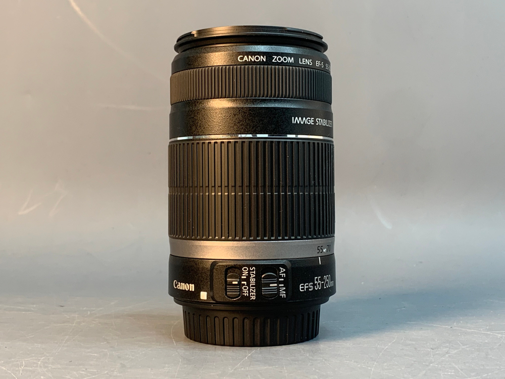 Canon EF-S 55-250mm 4-5.6 IS
