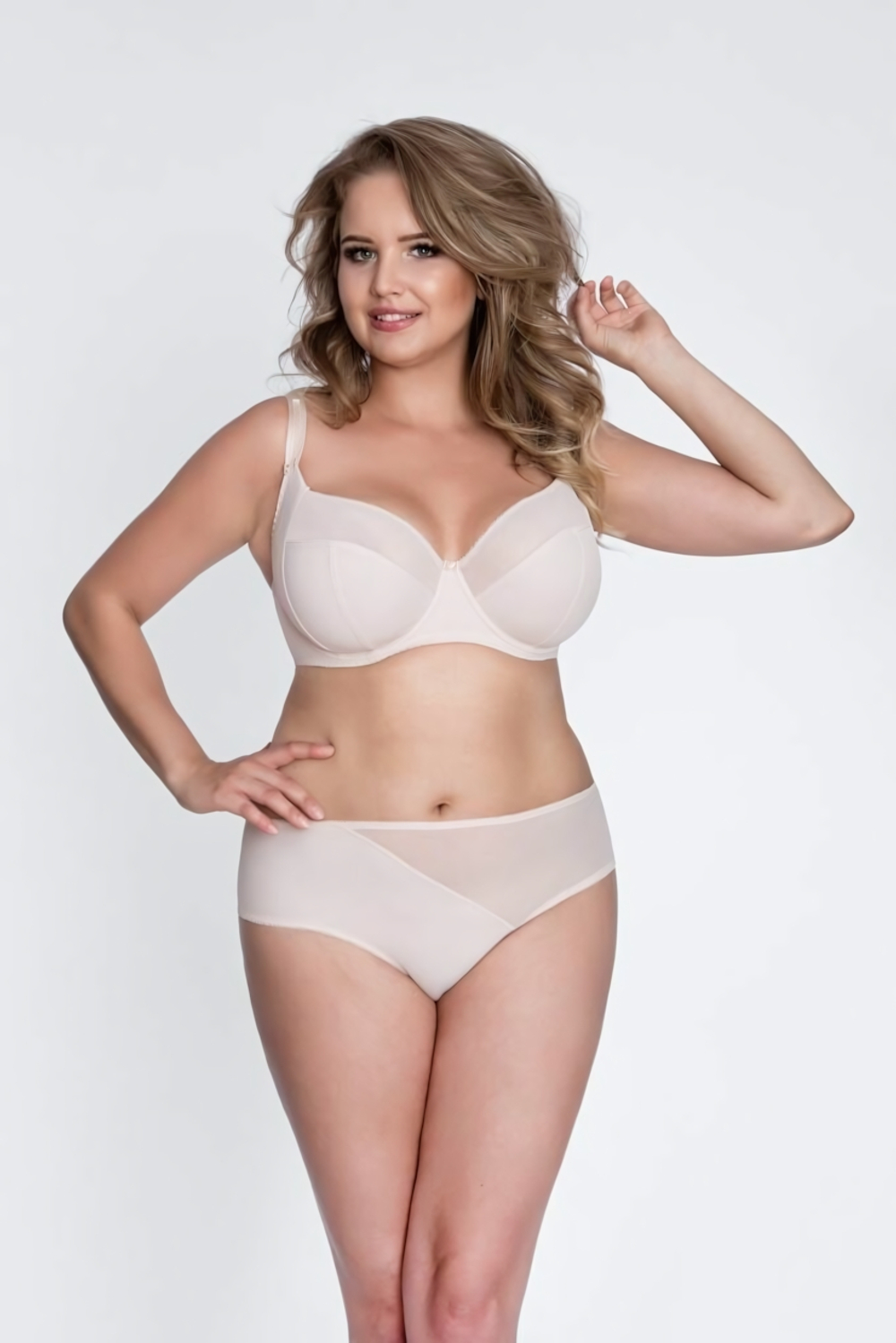 Бюстгальтер с мягкой чашкой plus size из микрофибры и двойной сетки (Размер: 90G) (Цвет: телесный)