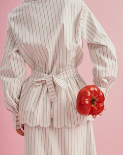 Баска фигурная, зеленая полоска на персиковом