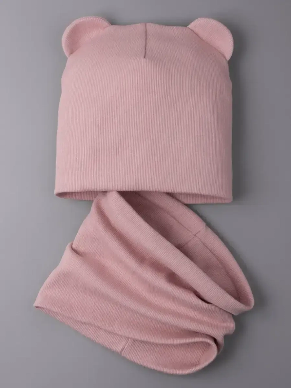 Шапка для девочки с ушками и снуд на осень