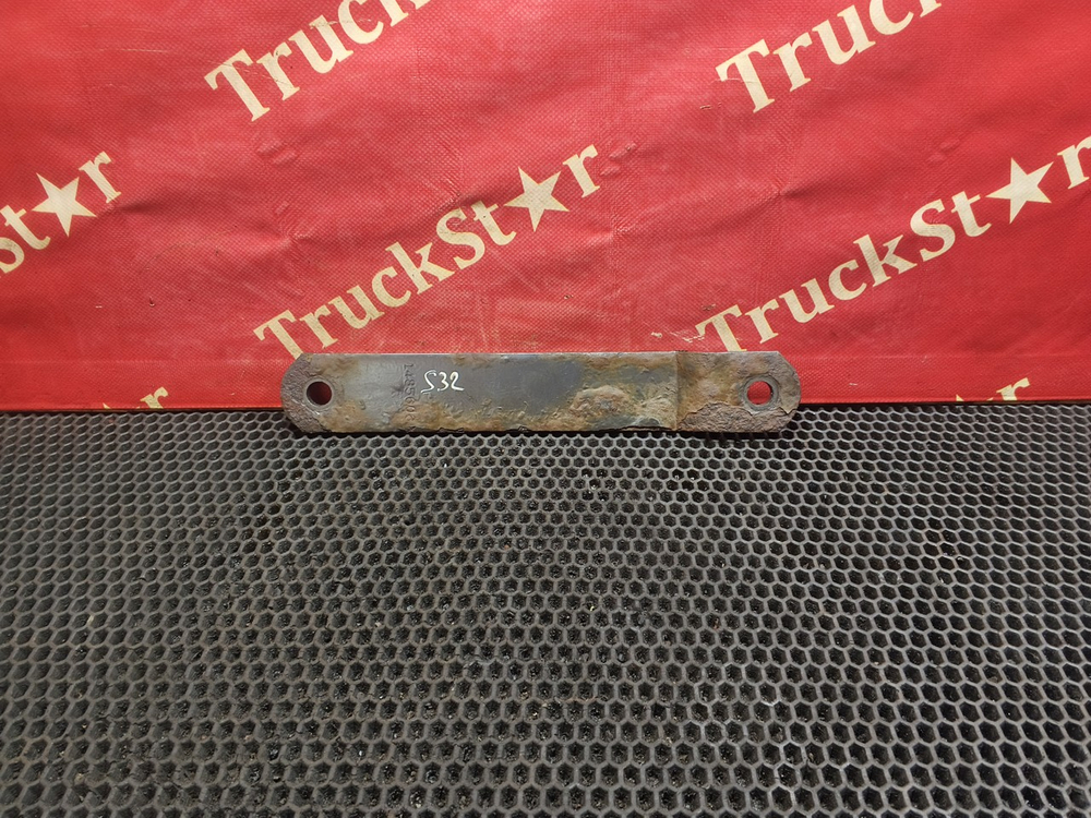 Стойка переднего стабилизатора