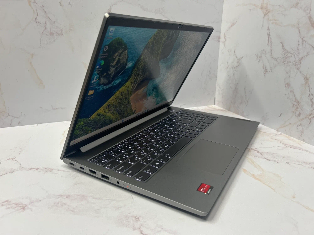 Ноутбук Lenovo ThinkBook 15 Gen 2 (20VG009NRU) 15.6"/AMD Ryzen 5 4500U/RAM 8GB/SSD 256GB/AMD Radeon Graphics/1920*1080/IPS/Windows 11/Подсветка кл-ры: LED/Cерый. Состояние: B1