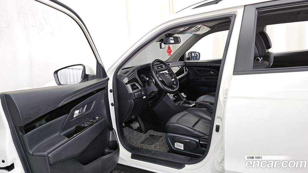 KG Mobility (Ssangyong) Beautiful Korando Бензин 1.5 2WD C5 (09.2021)