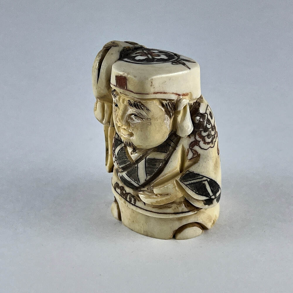 Статуэтка нэцкэ Дайкоку с мешочком