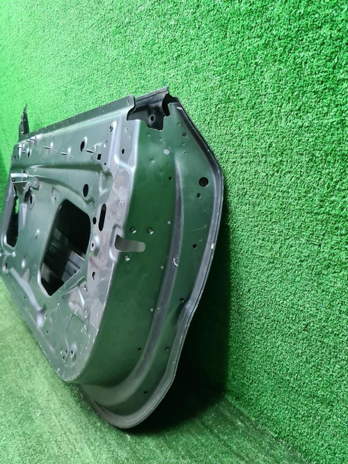 Дверь правая Mercedes E C238 (2016-2023)