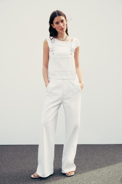 ZARA ДЖИНСОВЫЙ КОМБИНЕЗОН TRF, БЕЛЫЙ