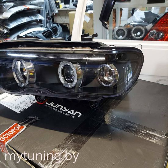 Передние фары ANGEL EYES BLACK для BMW X5 E53