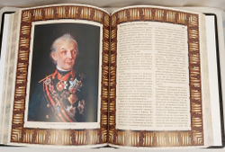 Книга в переплёте из кожи "Великие русские полководцы"