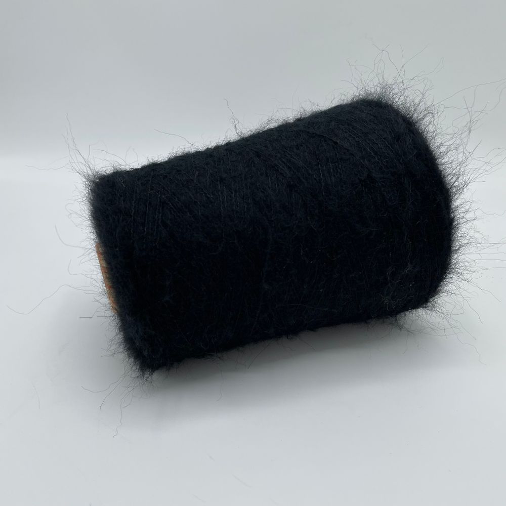 Бобинная пряжа для вязания (250 гр) Lagopolane 30% вспушеная альпака 30% полиамид 40% полиакрил