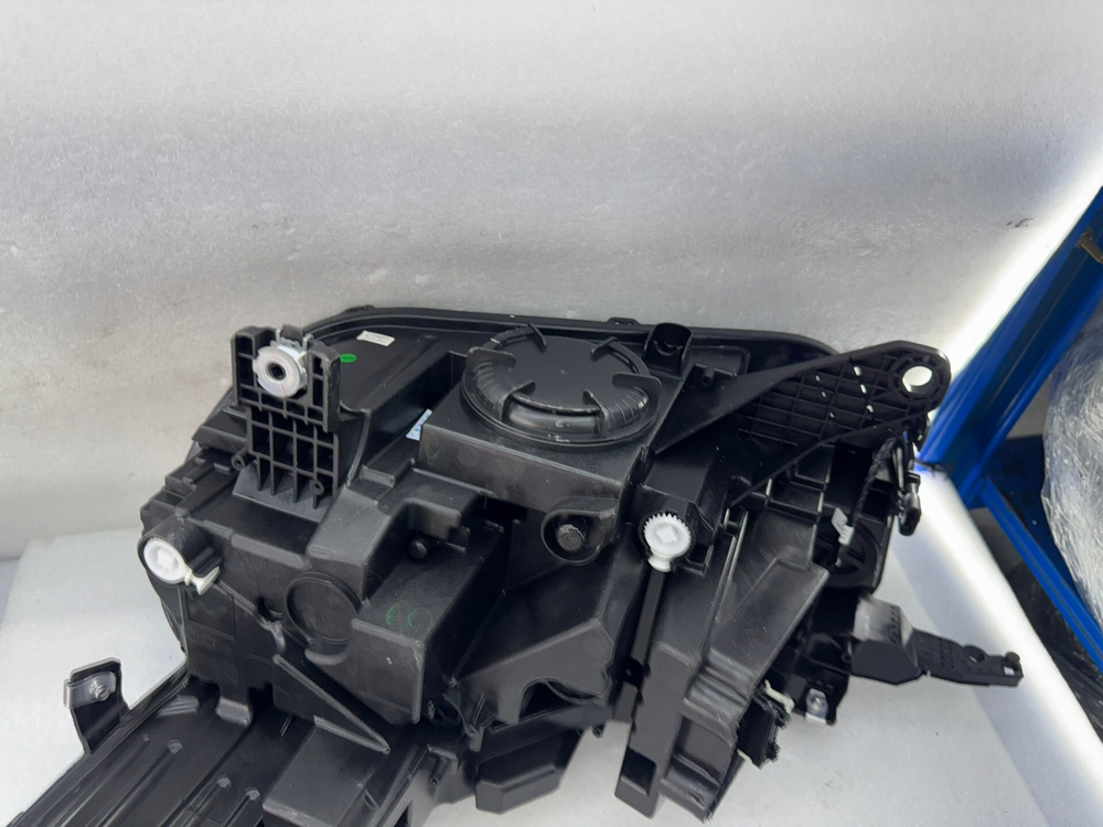 Блок фары (передний) для Leapmotor L60, LED, оригинал,