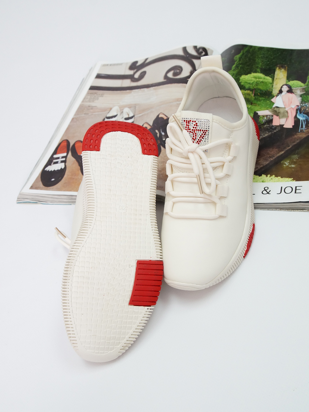 Кроссовки женские демисезонные