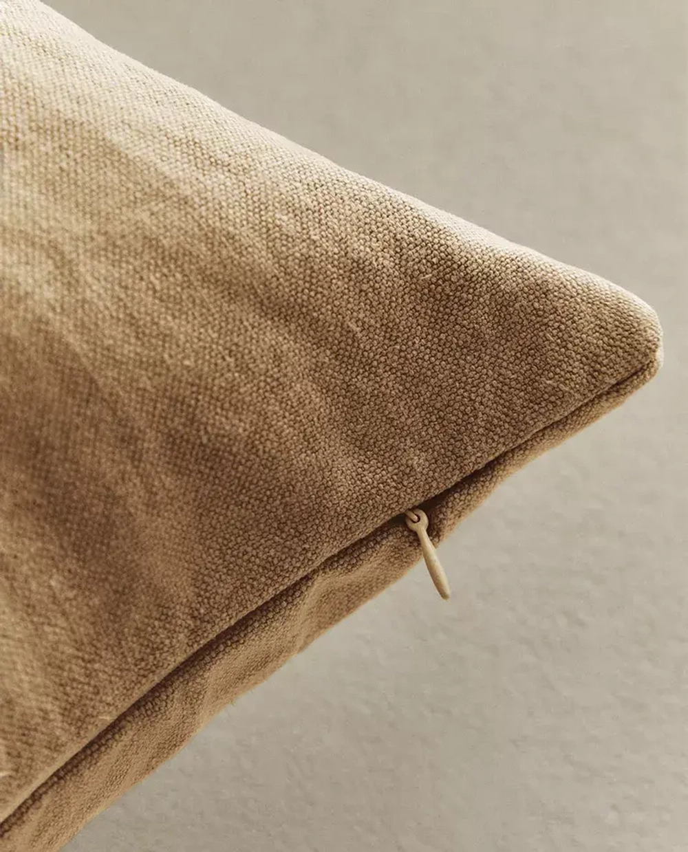 ZARA HOME ЛЬНЯНАЯ НАВОЛОЧКА ДЛЯ ДЕКОРАТИВНОЙ ПОДУШКИ, РЫЖЕВАТО-КОРИЧНЕВЫЙ