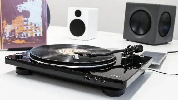 Denon DP-450USB Black