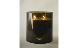 Zara Home Свеча ароматическая Majestic Oud 2000 г, растительный воск, аромат восточный древесный, Коричневый
