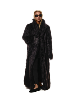 PRE-ORDER FUR ÉSME
