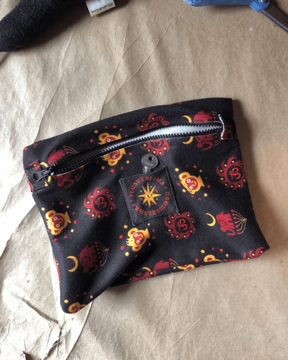 Худи Plushedelica Приветствие Солнцу черный