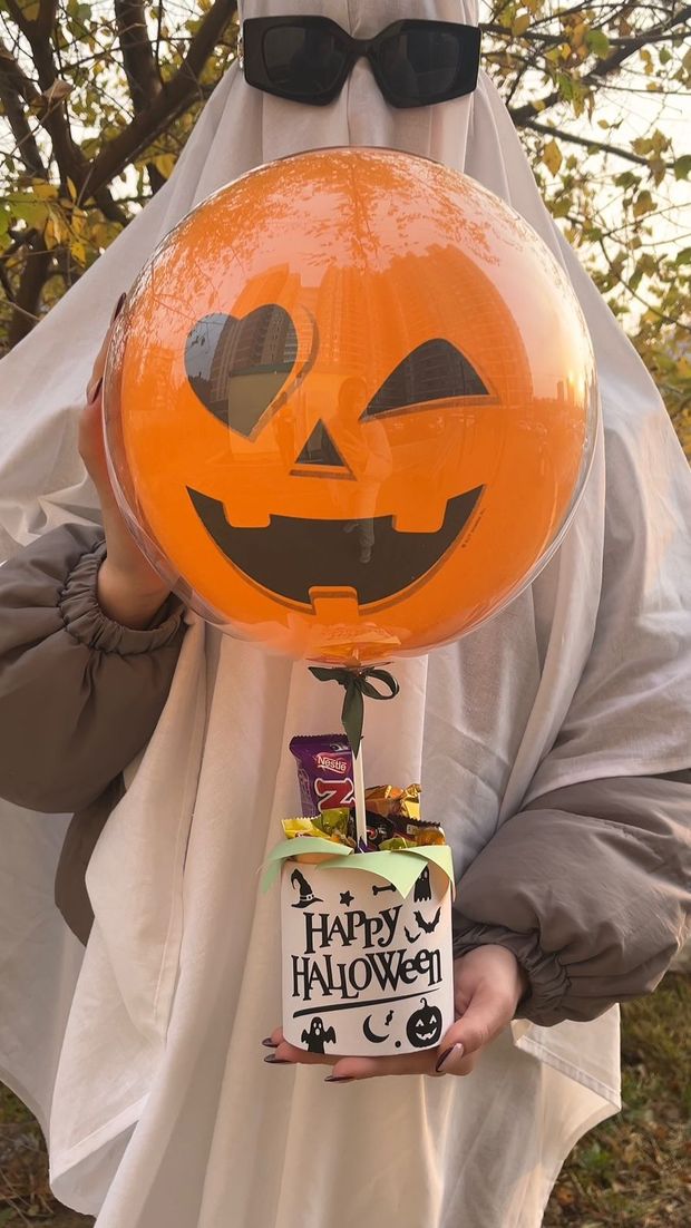 Подарочный бокс со сладостями на Хеллоуин №4