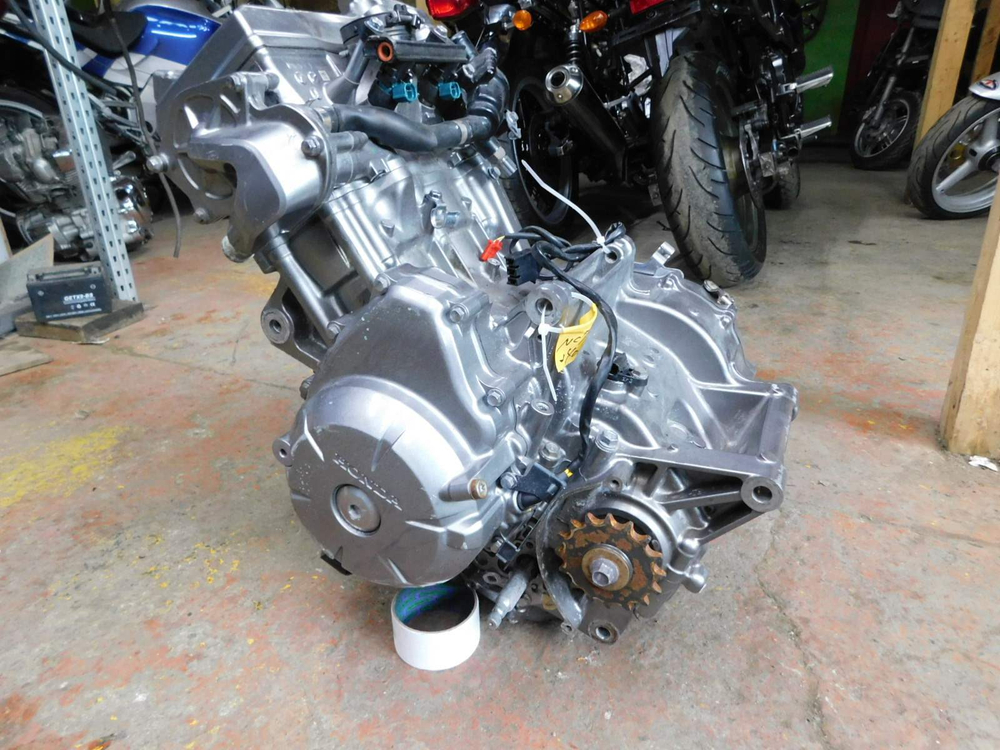Двигатель Honda NC700X RC63