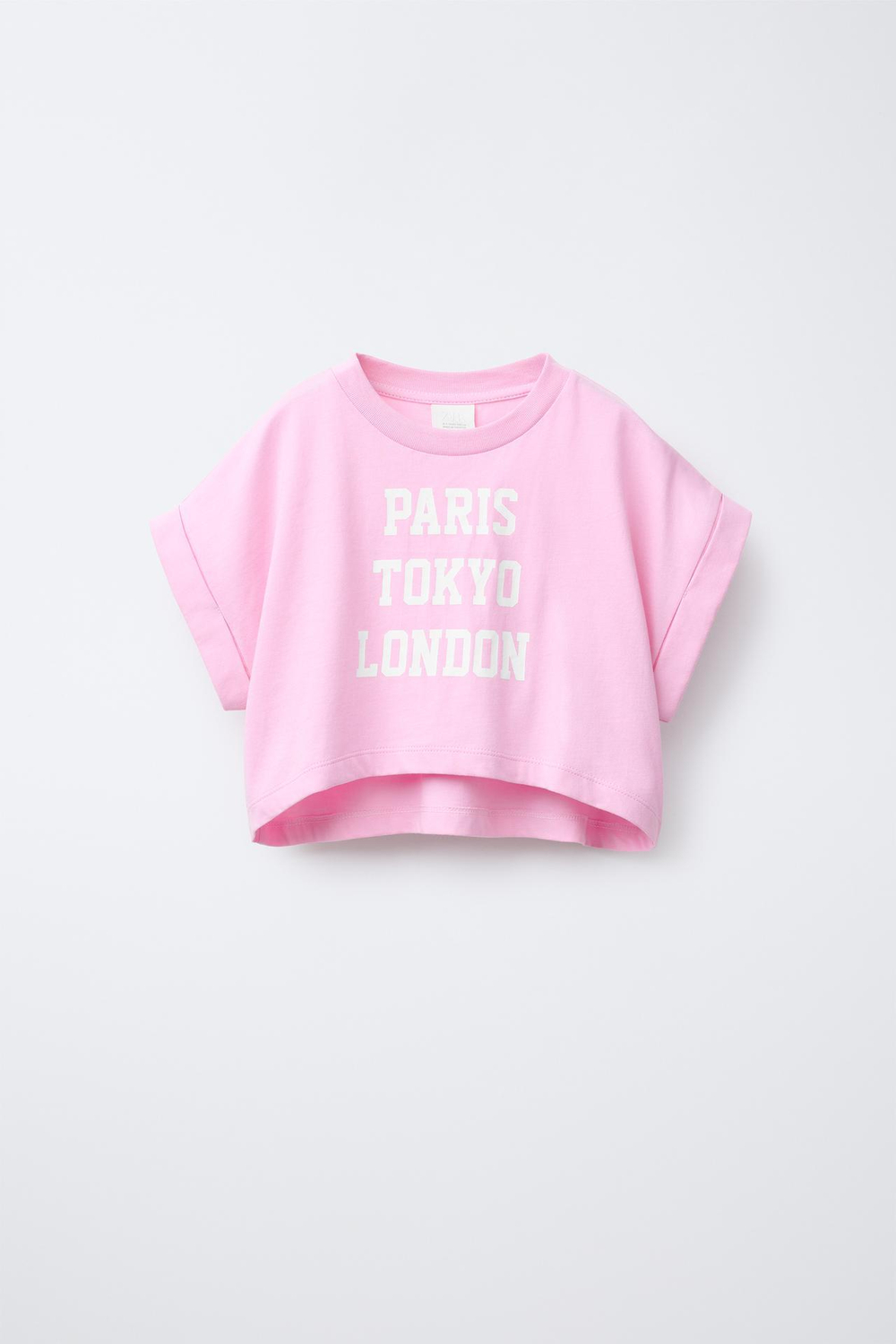 ZARA КОМПЛЕКТ ИЗ ФУТБОЛКИ И ШОРТОВ-БЕРМУДОВ В СТИЛЕ ПРЕППИ, РОЗОВЫЙ