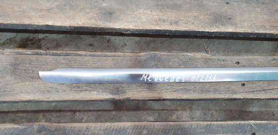 Накладка стекла заднего правого Mercedes GLC (X253) 15-нв Б/У Оригинал A2536700222