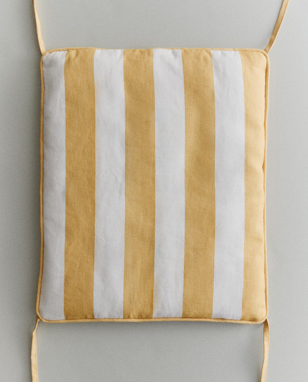Декоративная подушка Zara Home, 37х44 см, хлопок, 1387/009