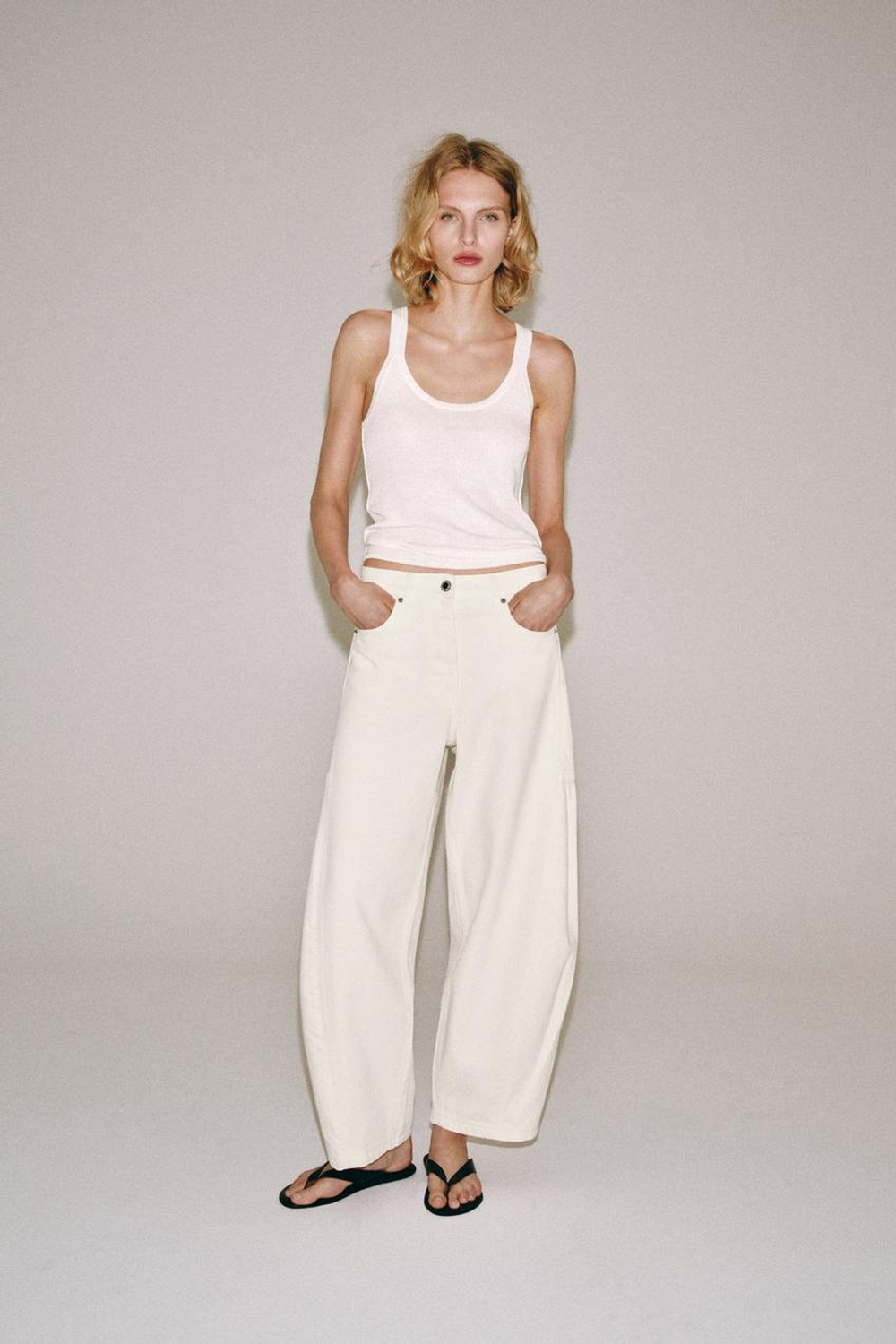 ZARA ДЖИНСЫ BALLOON СО СРЕДНЕЙ ПОСАДКОЙ — ZW COLLECTION, ЖЕЛТОВАТО-БЕЛЫЙ