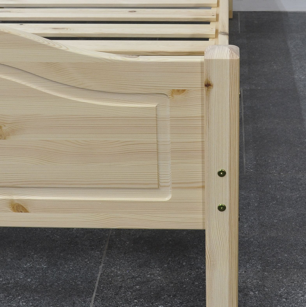 Кровать 90х200 Рита из массива сосны, с основанием кровати, прозрачный лак