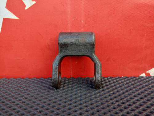 Серьга рессоры