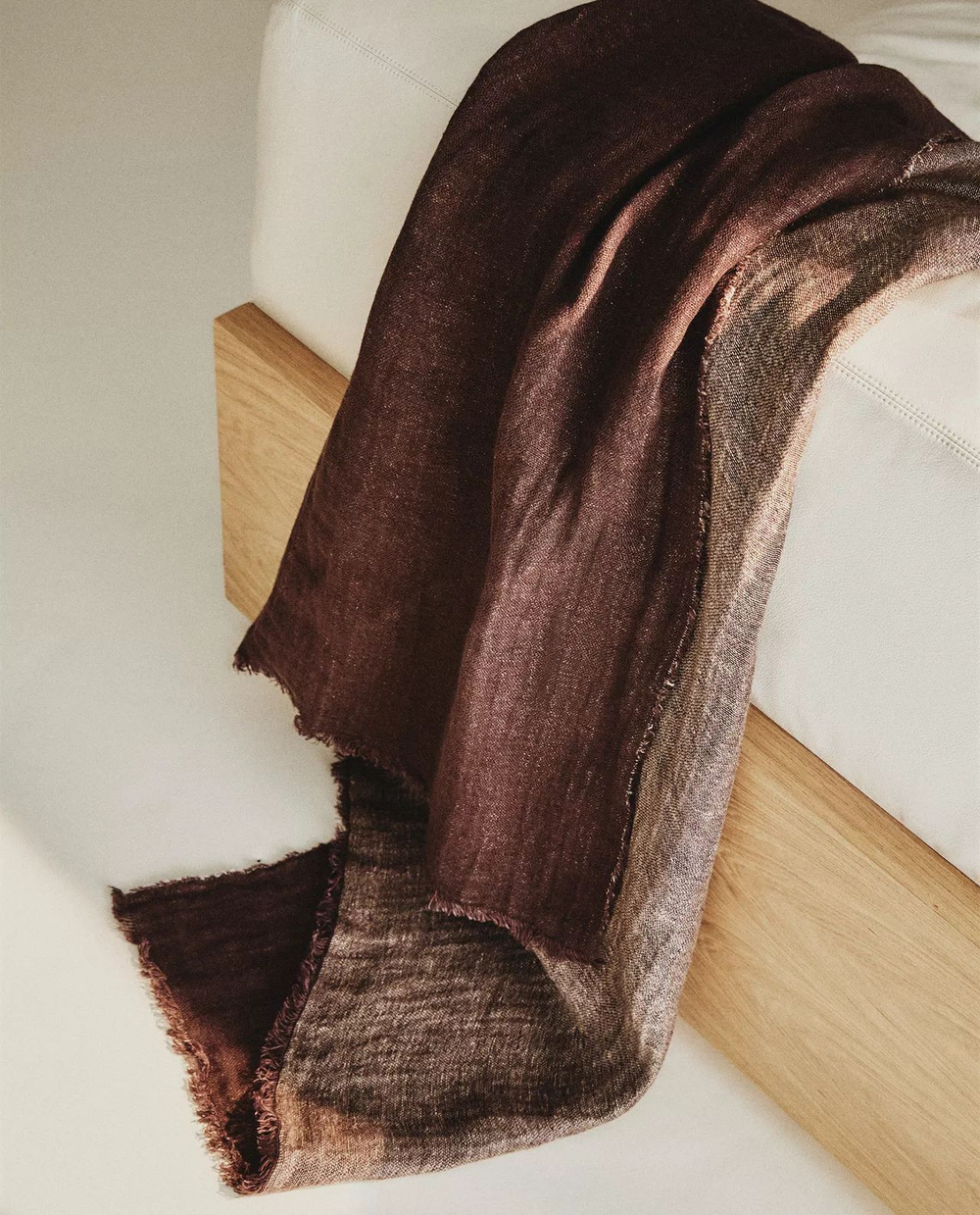 Zara Home - Льняное одеяло с бахромой, коричневый, 140x190 см