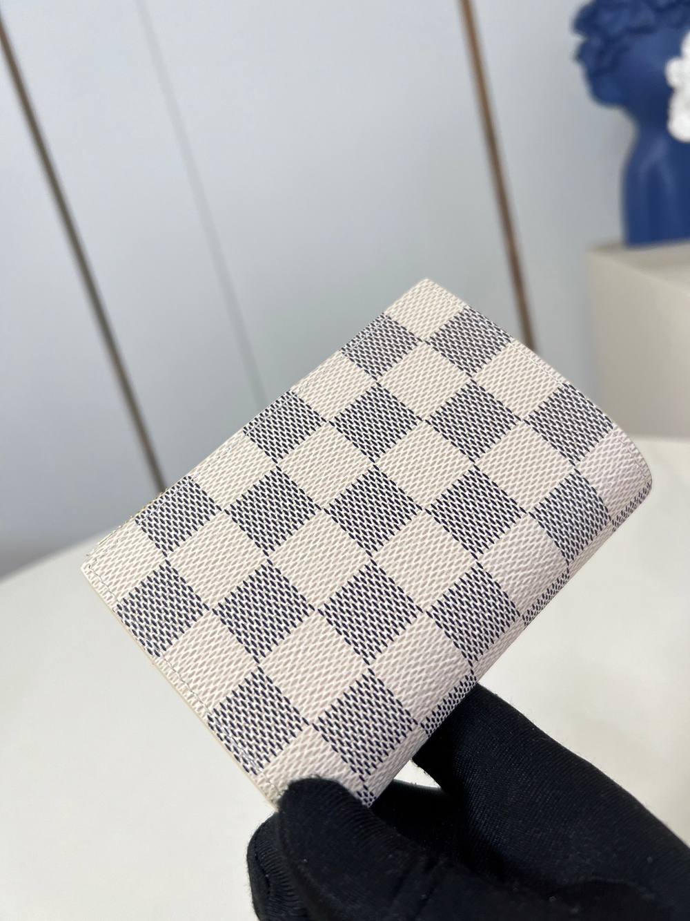 Louis Vuitton Lisa Wallet
