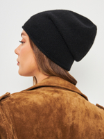 Шапка LACE удлиненная одинарная,с руликом с содержанием кашемира