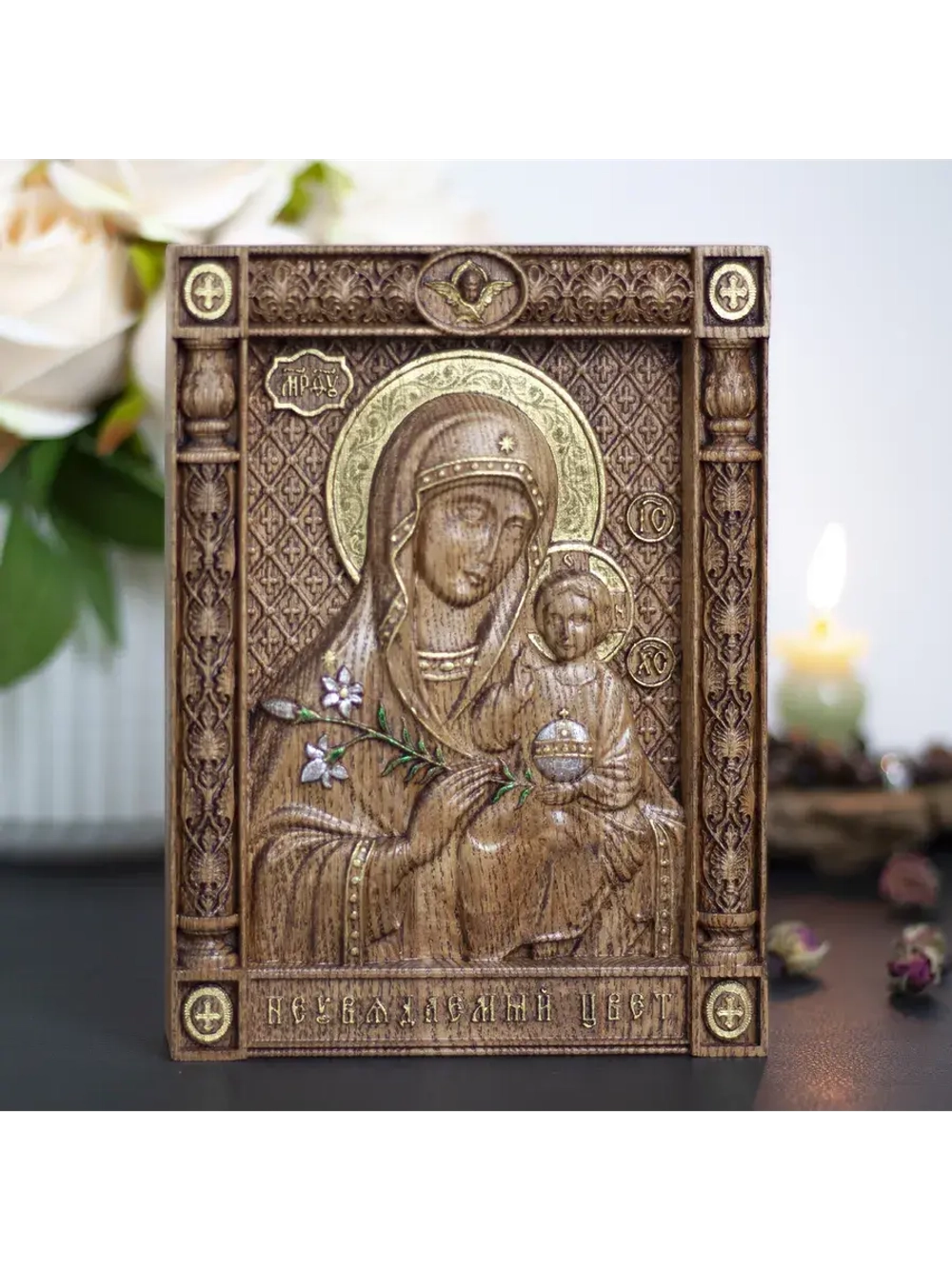 Неувядаемый Цвет икона Божией Матери деревянная, ясень