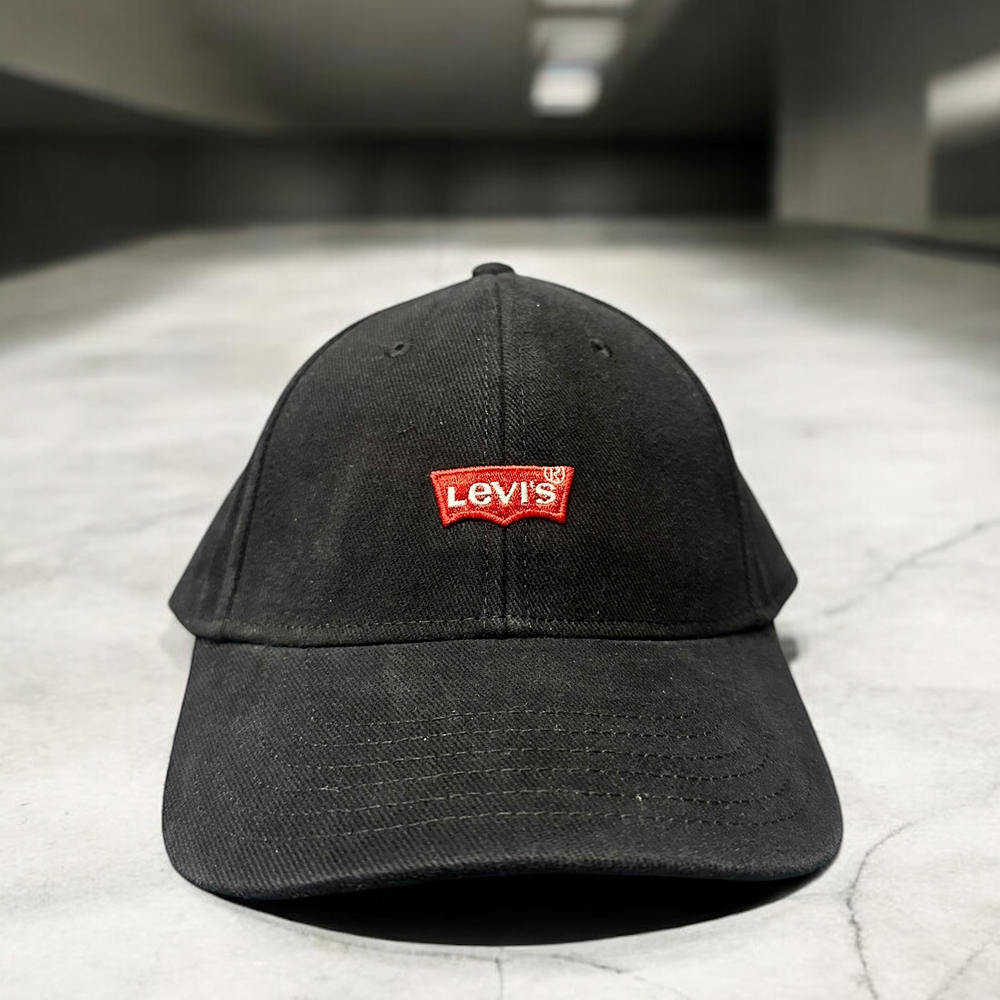Бейсболка Levi's  #1 • Черный