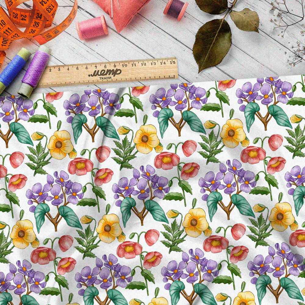 Ткань шелк Армани нежные разноцветные цветы на бежевом фоне