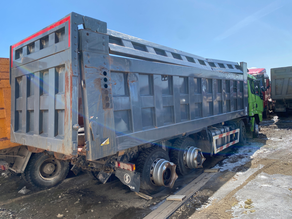 Shacman (Shaanxi) SX* 8x4 Самосвал SX33186V366 (Дизельный, 11,6 л, 423 л.с., МТ)
