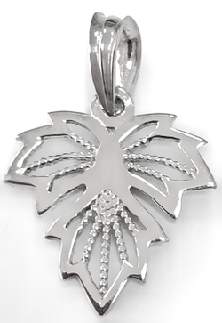 Ювелирная подвеска из серебра