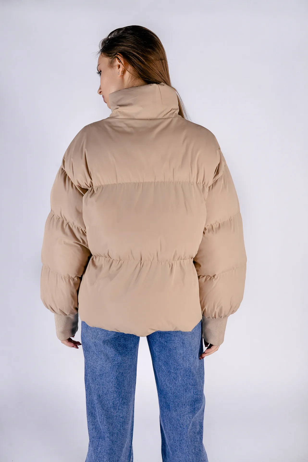 Бежевая куртка женская дутая купить