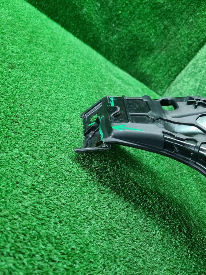 Телевизор Jaguar I-PACE (2018-н.в.)