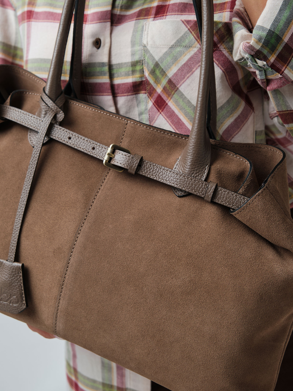 Замшевая сумка Daniela DBR 31375 серо-коричневый