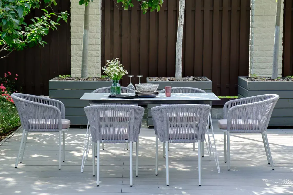 "Марсель" стул плетеный из роупа, каркас алюминий белый муар, роуп светло-серый круглый, ткань светло-серая