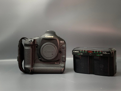 Canon EOS-1 Mark IV 148.160 кадров