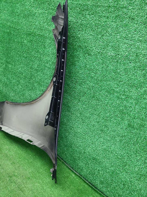 Крыло переднее правое Mercedes E W213 (2016-2023)