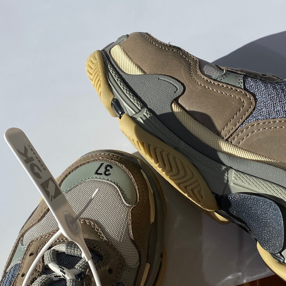 Balenciaga Triple S