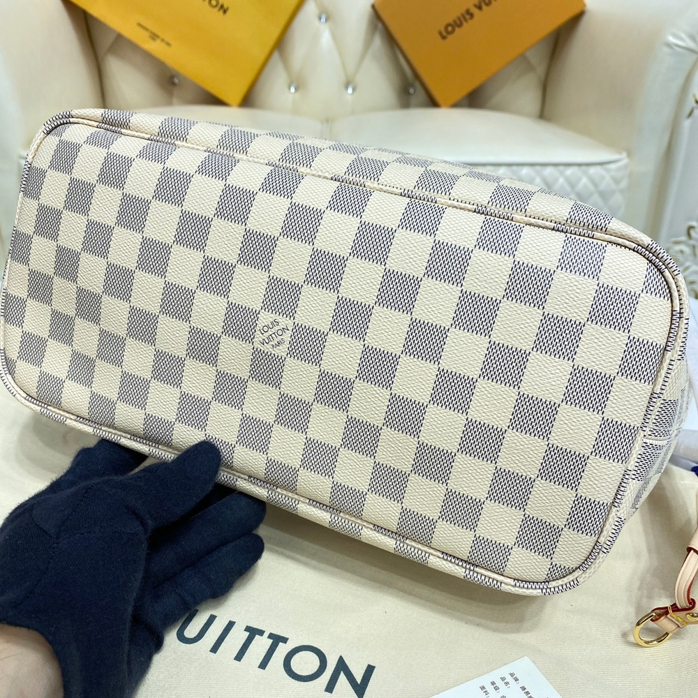 Louis Vuitton Neverfull MM